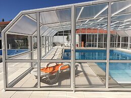 Room-9arches - House With Pool - in the