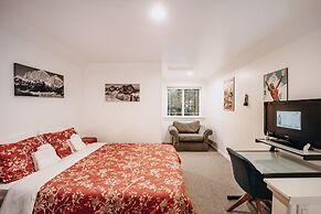 Mt Baker Lodging's Cabin #1 - With Wifi, Hot Tub, Pet Friendly