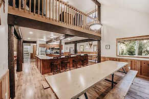 Mt Baker Lodging Cabin 3 is a Very Large Cabin on Acreage