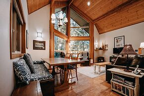 Snowline Cabin #4 - Pet-friendly Cedar Cabin With a Private Outdoor ho