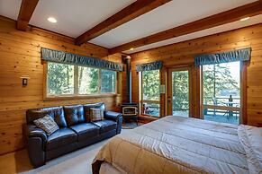 Silver Lake #7 - Unsurpassed Lakefront Views From This Spectacular Pet