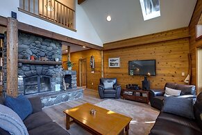 Silver Lake #7 - Unsurpassed Lakefront Views From This Spectacular Pet