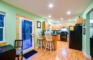 Glacier Springs Cabin 12 - Pet Friendly, Wifi, AC, Sleeps 4