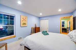 Glacier Springs Cabin 12 - Pet Friendly, Wifi, AC, Sleeps 4