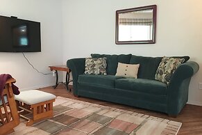 Snowline Cabin 13 - An Architectural Gem Pet Friendly With Wi-fi