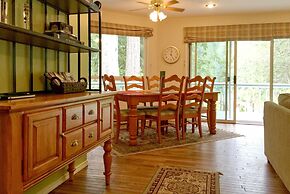 Snowline Cabin 13 - An Architectural Gem Pet Friendly With Wi-fi