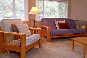 Snowline Cabin 13 - An Architectural Gem Pet Friendly With Wi-fi