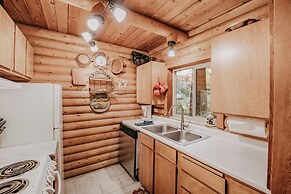 Baker Rim Cabin 17 - A Rustic Family Cabin With Modern Features