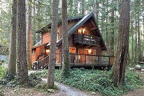 Glacier Springs Cabin 27 - A Private 2-story Pet-friendly Cabin Now Wi