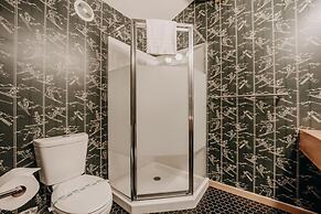 Glacier Springs Cabin 27 - A Private 2-story Pet-friendly Cabin Now Wi