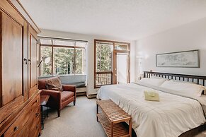 Snowater Condo 41 - A Spacious Condo With Private Sauna Wifi and a Soa