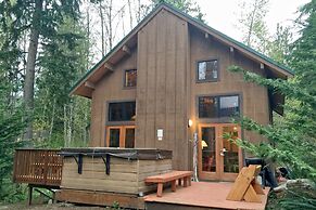 Mt. Baker Rim Cabin #44 - A Cozy Rustic Cabin With Modern Charm