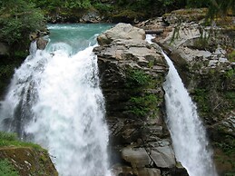 Mt Baker Lodging - Cabin 67 - Private 2-story Cabin With a Private hot
