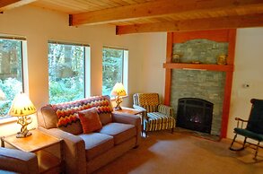 Mt. Baker Lodging - Cabin #67 - Private 2-story Cabin With a Private h