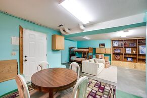 Snowline Cabin #51 - Executive Style Vacation Home That Sleeps 8!