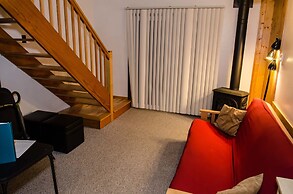 Snowline Lodge - Condo 56 - Sleeps 4 - Close to Mt Baker Now has Wifi