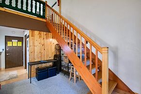 Snowline Lodge - Condo 56 - Sleeps 4 - Close to Mt Baker Now has Wifi