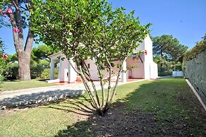 Perfect Retreat Overlooking Pinhal Golf Course, Private Pool, Off-stre