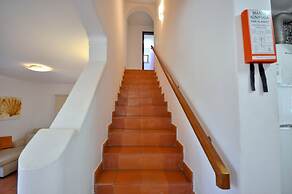Perfect Retreat Overlooking Pinhal Golf Course, Private Pool, Off-stre