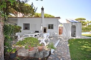 Delightful Single-storey Villa, Private Pool, Free air Conditioning an