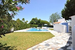 Delightful Single-storey Villa, Private Pool, Free air Conditioning an