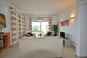 Delightful Single-storey Villa, Private Pool, Free air Conditioning an