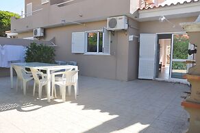 Comfortable and Well Equipped Terrace Villa With Private Pool and air 