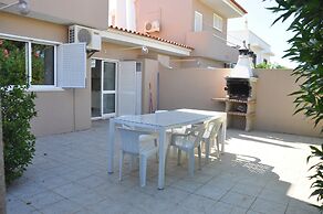 Comfortable and Well Equipped Terrace Villa With Private Pool and air 