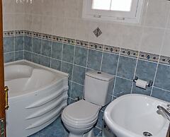 Fruit Tree Villa 3 Double Bedrooms With Spectacular Mountain Sea View