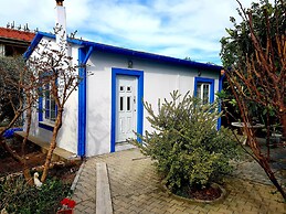 Pomegranate Cottage 1 Double Bedroom With Spectacular Mountain Sea Vie