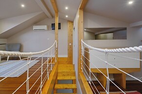 Room-charming Porto Apartment With City