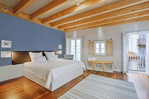 Room-charming Porto Apartment With City