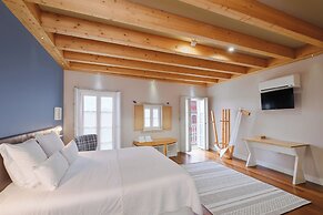 Room-charming Porto Apartment With City