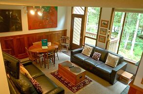 Snowater Condo #57 - A Great 2-story Family Condo That Sleeps 6!