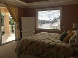 Beautiful Huge Marco Island Fl Waterfront Home- Great for Large Famili