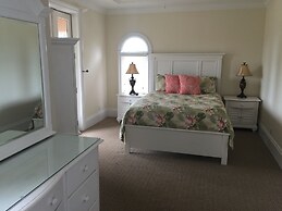 Beautiful Huge Marco Island Fl Waterfront Home- Great for Large Famili