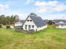 8 Person Holiday Home in Glesborg-by Traum