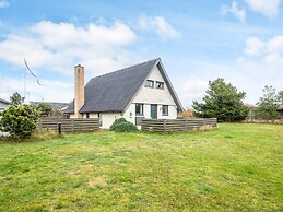 8 Person Holiday Home in Glesborg-by Traum