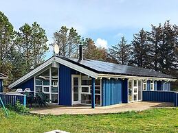 10 Person Holiday Home in Albaek