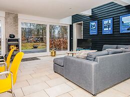 8 Person Holiday Home in Glesborg-by Traum