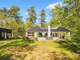 8 Person Holiday Home in Glesborg-by Traum