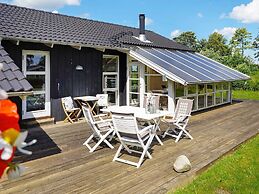 6 Person Holiday Home in Sjolund-by Traum