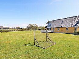 Spacious Holiday Home in Vinderup near Fjord