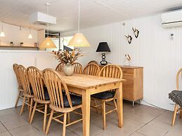 8 Person Holiday Home in Hemmet