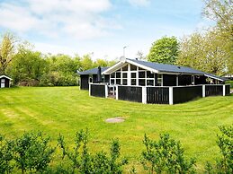 8 Person Holiday Home in Hemmet