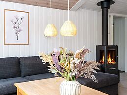 8 Person Holiday Home in Hemmet