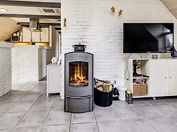 Unique Pet Friendly Holiday Home in Jerup near Sea