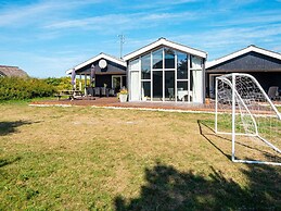 Wheelchair Accesible Cottage With Pool
