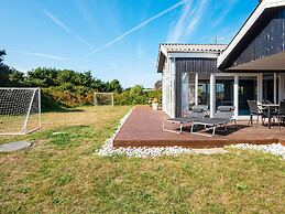 Wheelchair Accesible Cottage With Pool