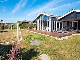 Wheelchair Accesible Cottage With Pool